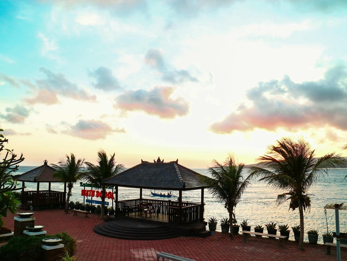 Watu Dodol Hotel & Restaurant Banyuwangi  Exterior photo
